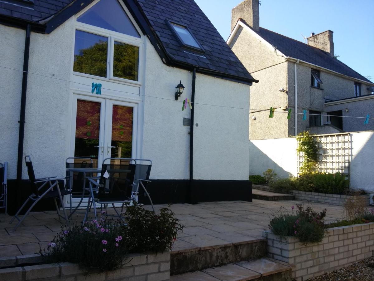 The Old School Caeathro, Snowdon, Eryri And Yr Wydffa Cottages Caernarfon Zewnętrze zdjęcie