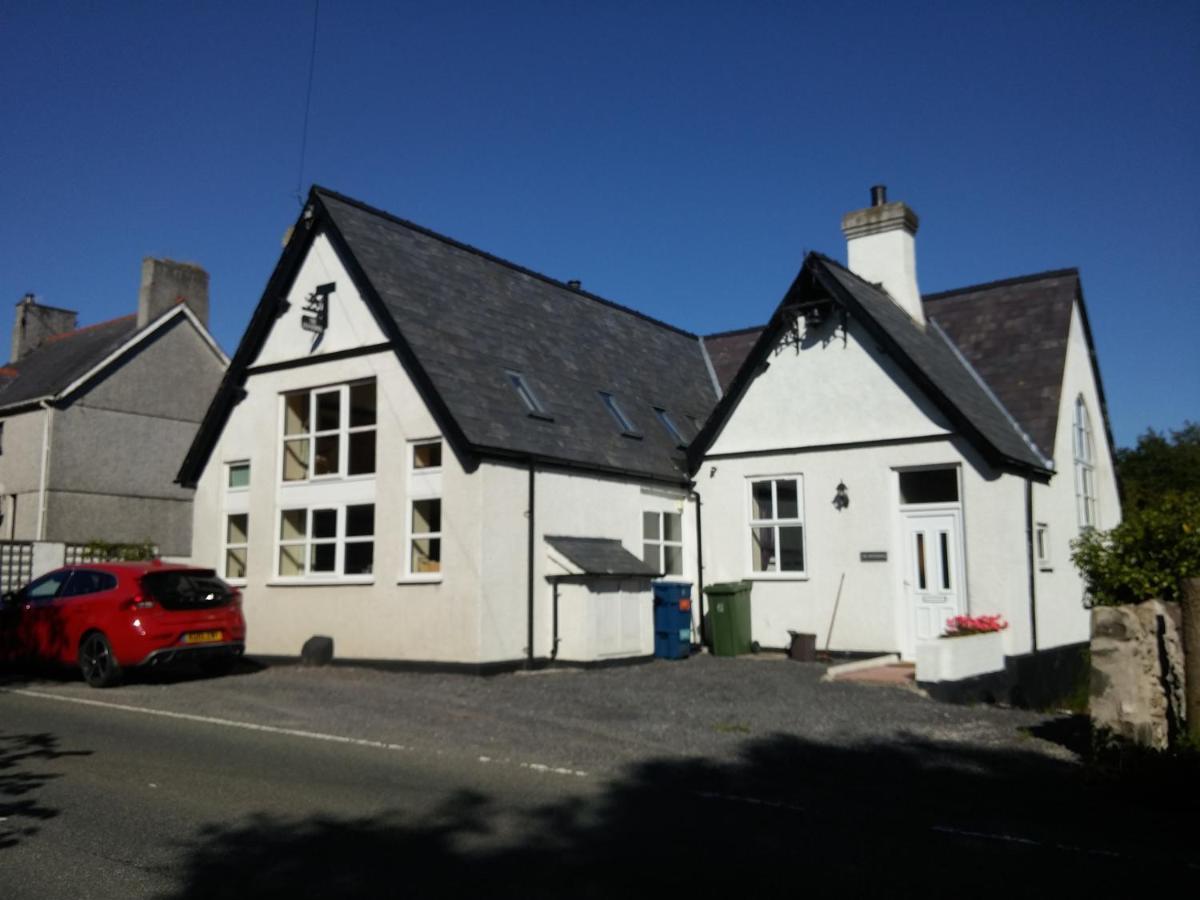The Old School Caeathro, Snowdon, Eryri And Yr Wydffa Cottages Caernarfon Zewnętrze zdjęcie